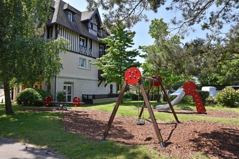 très bel appartement 8 personnes wifi offert Apartment in Deauville