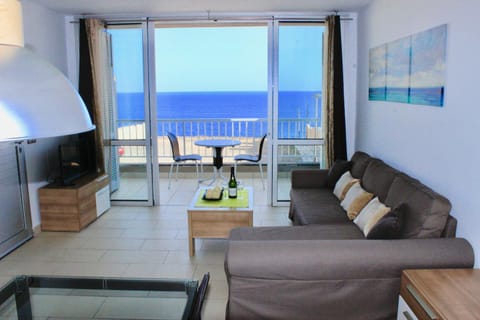 Living room, Sea view