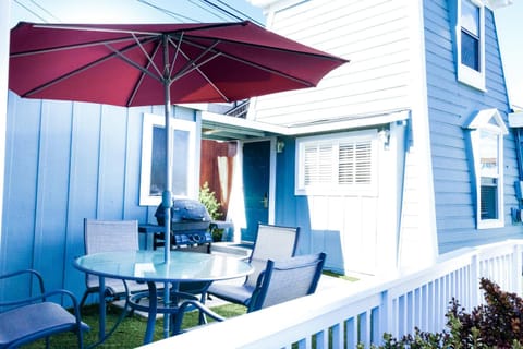 Patio, BBQ facilities, Seating area, Pets, Pets