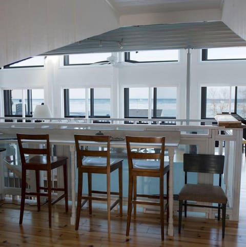 The Purple Martin Lakeside Inn Bird Sanctuary on Lake Huron Bed and Breakfast in Michigan