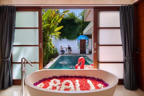 Property building, Bathroom, Garden view, Pool view, Swimming pool, Swimming pool, Bath