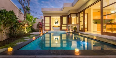 Pool view, Swimming pool, Swimming pool