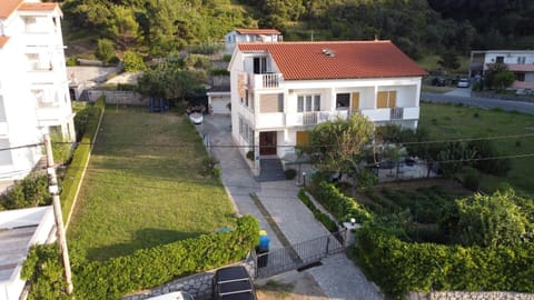 Property building, Natural landscape, Garden, Garden view