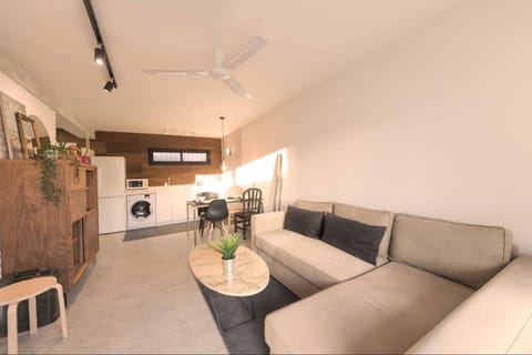 TV and multimedia, Kitchen or kitchenette, Living room, Dining area