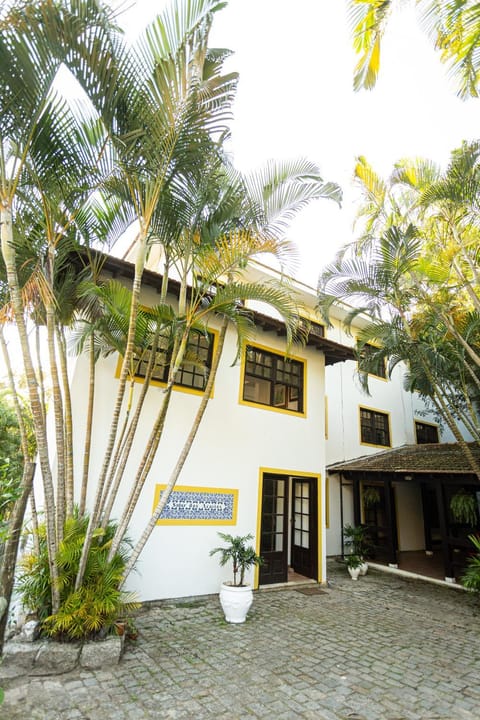 Property building, Garden, Garden view