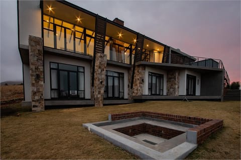 Property building, Bird's eye view