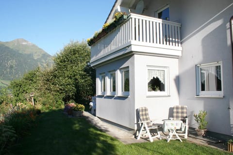 Facade/entrance, Summer, Balcony/Terrace