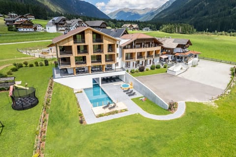 Property building, Bird's eye view, Pool view
