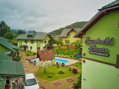 Property building, Spring, Day, Natural landscape, Garden, Garden view, Mountain view, Pool view, Street view, Swimming pool