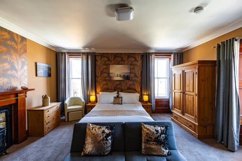 Bed, TV and multimedia, Photo of the whole room, Bedroom, wardrobe