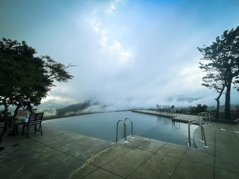 Pool view, Swimming pool