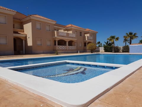Spring, Swimming pool