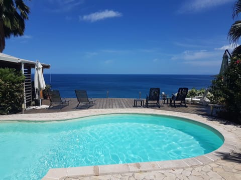 Balcony/Terrace, Balcony/Terrace, Decorative detail, On site, Pool view, Pool view, Sea view, Sea view, Swimming pool