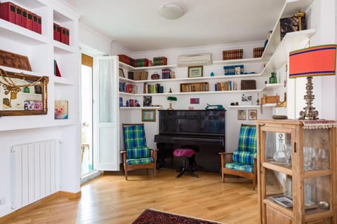 Library, TV and multimedia, Living room