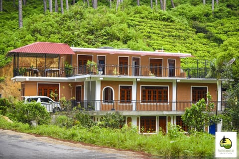 Property building, Facade/entrance, Garden view, Mountain view, River view