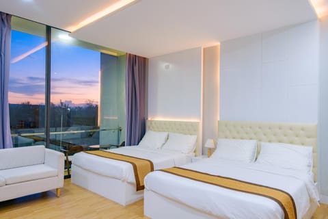 Balcony/Terrace, Photo of the whole room, Sunset