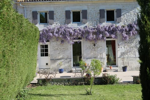 Facade/entrance, Spring, Garden, Garden view