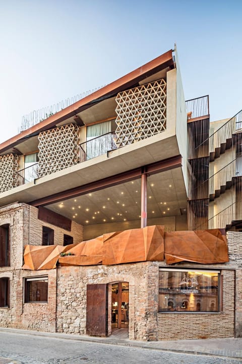 Property building, Facade/entrance