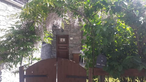 La Tanière Apartment in Aosta Valley, Italy