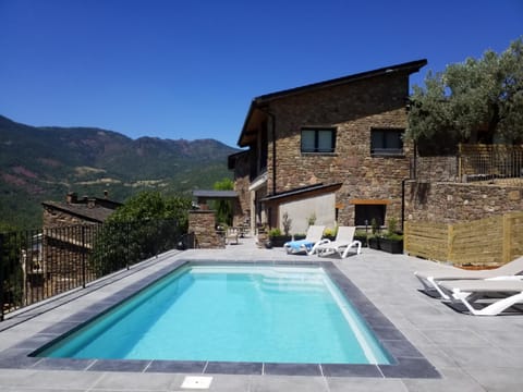 Natural landscape, Pool view, Swimming pool, Swimming pool, sunbed