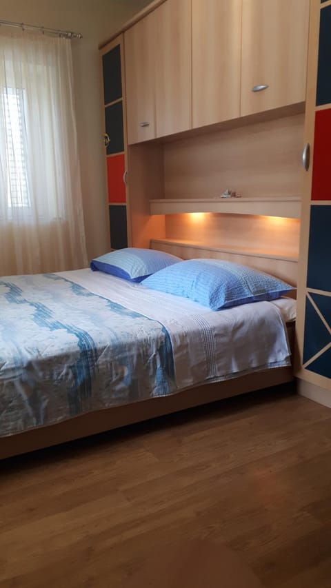 apartmani vraničić Apartment in Vis