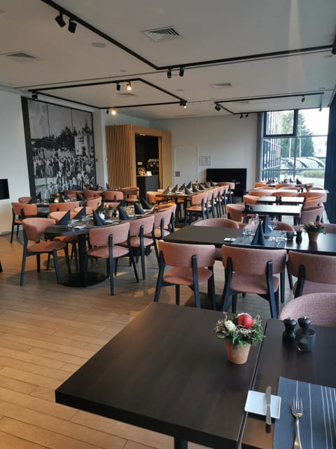 Restaurant/places to eat, Food and drinks, Dinner