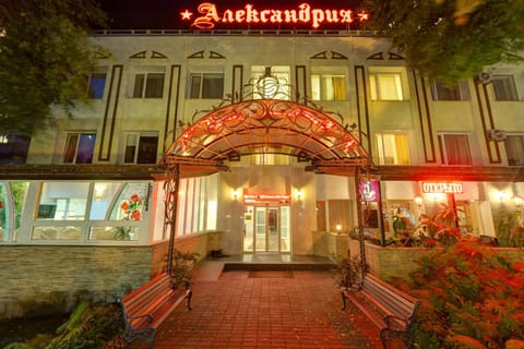 Facade/entrance, Night