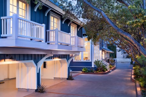 Facade/entrance, Decorative detail, On site, Garden view