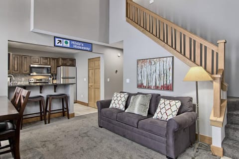 610 Disciples Village Condo House in Michigan