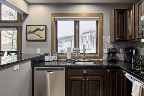 610 Disciples Village Condo House in Michigan