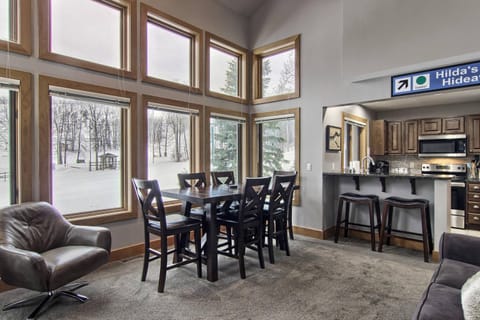 610 Disciples Village Condo House in Michigan