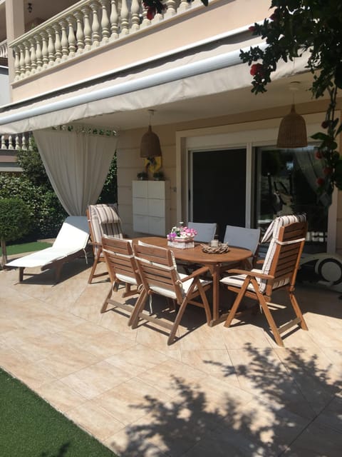 Hera’s House Apartment in Kavala, Greece