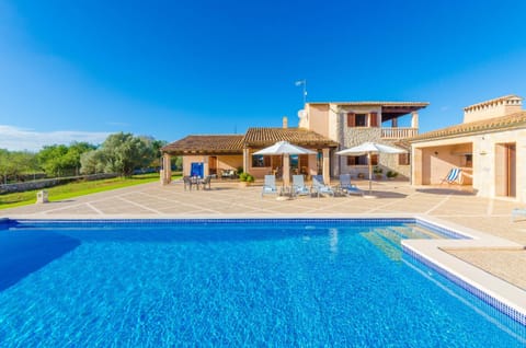 Facade/entrance, Swimming pool, Swimming pool