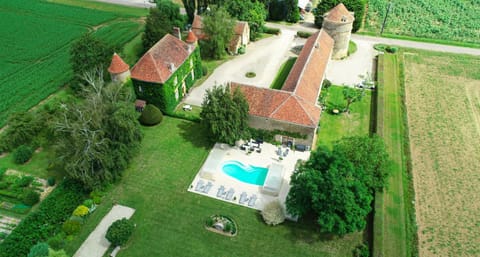 Bird's eye view, Garden view, Landmark view, Pool view