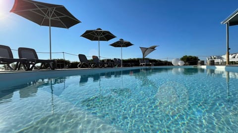Day, Pool view, Swimming pool, sunbed