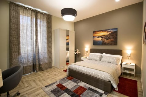 Spring, Bed, Day, Winter, Summer, TV and multimedia, View (from property/room), Balcony/Terrace, Living room, Seating area, Bedroom, Autumn, On site, Family