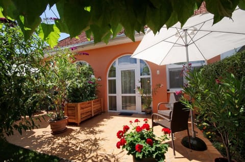 Garden, Garden