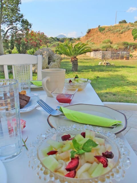 Garden, Food, Garden view, Breakfast