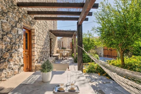 Mare Monte Luxury Suites Apartment hotel in Spetses