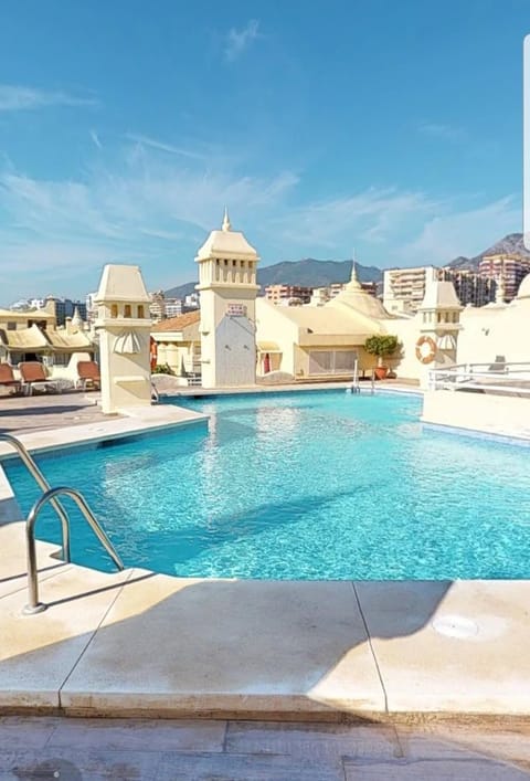 Property building, Swimming pool, older children