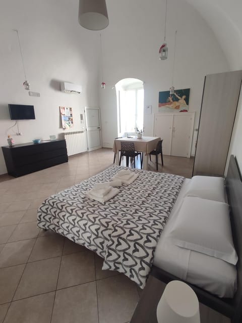 Seating area, Bedroom