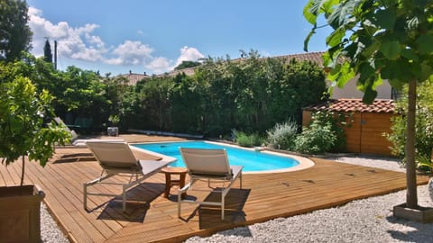 Swimming pool, Swimming pool