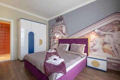 Bed, Photo of the whole room, Bedroom, towels, wardrobe