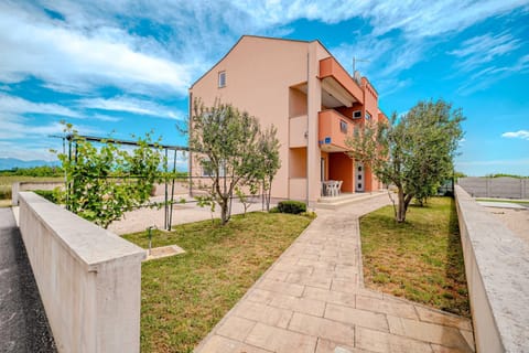 Property building, Natural landscape, Garden, Garden view