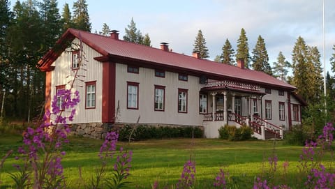 Property building, Summer