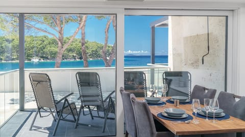 Alexandra Apartments Apartment in Tisno