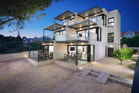 Alexandra Apartments Apartment in Tisno