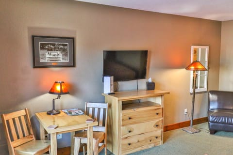 TV and multimedia, Seating area