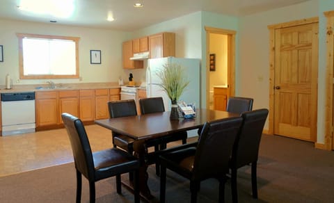 The Aspen Condos Apartment hotel in West Yellowstone