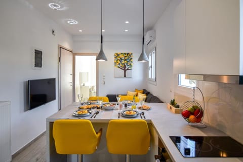 TV and multimedia, Living room, Dining area, kitchen